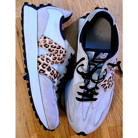 New Balance 327 Trainers Sneakers Animal Print White Black Size 9.5 - Picture 15 of 16